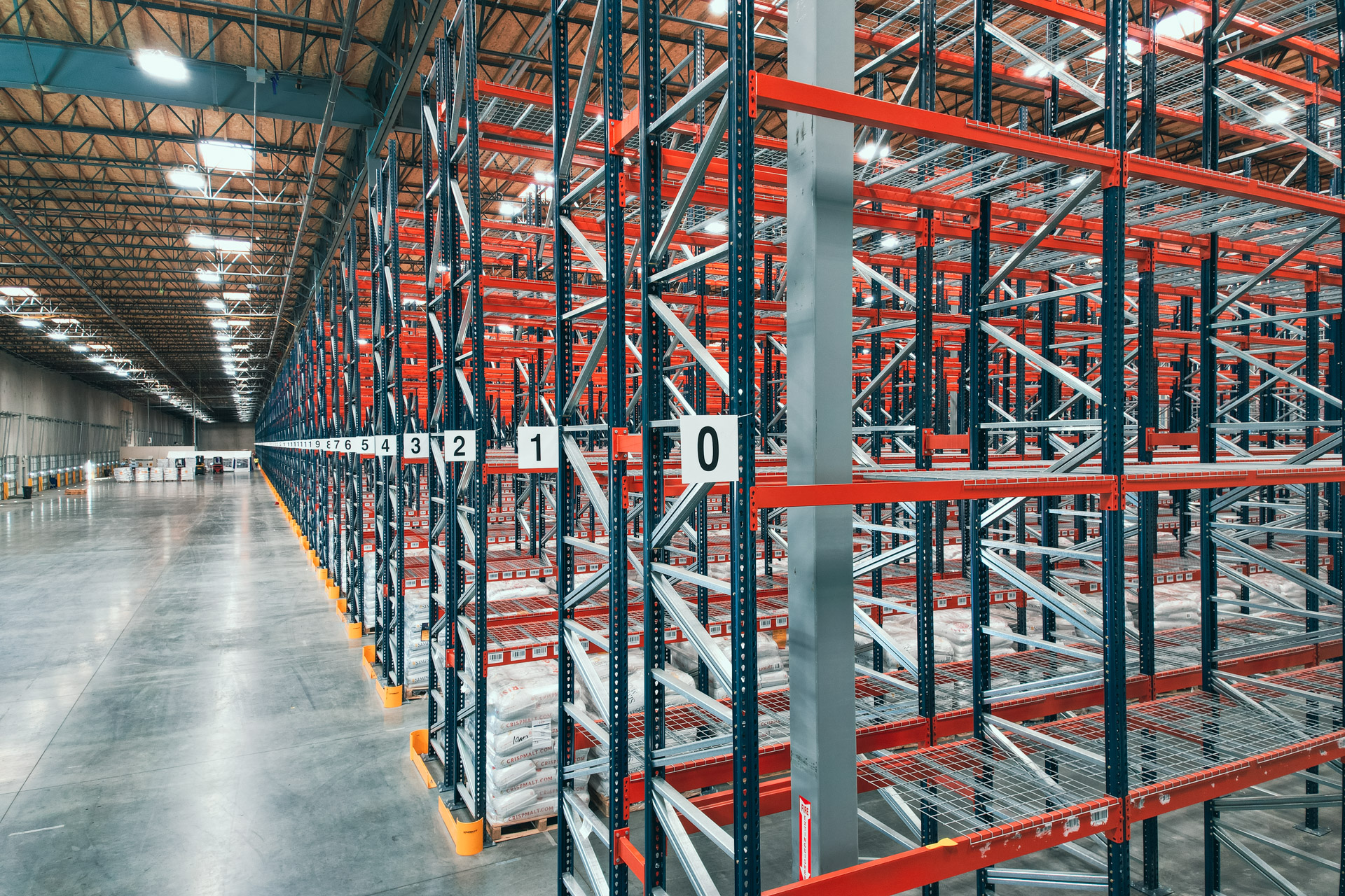 Industrial pallet racking warehouse in Tehachapi California